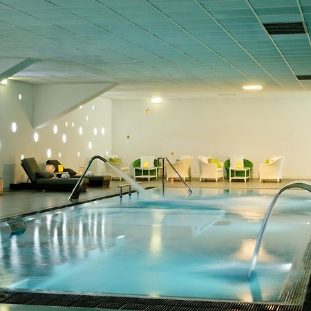 Open Village Sports Hotel&Spa Club Guimarães Exteriör bild