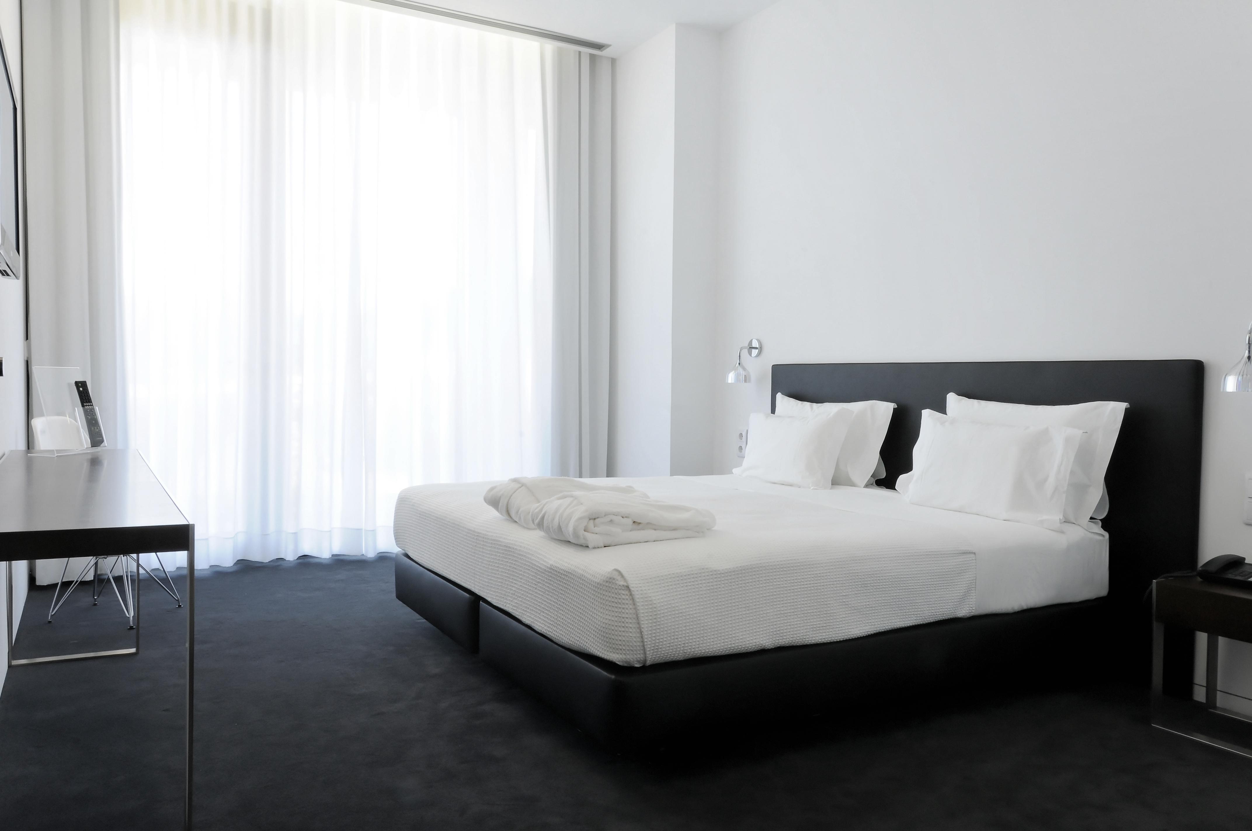 Open Village Sports Hotel&Spa Club Guimarães Exteriör bild