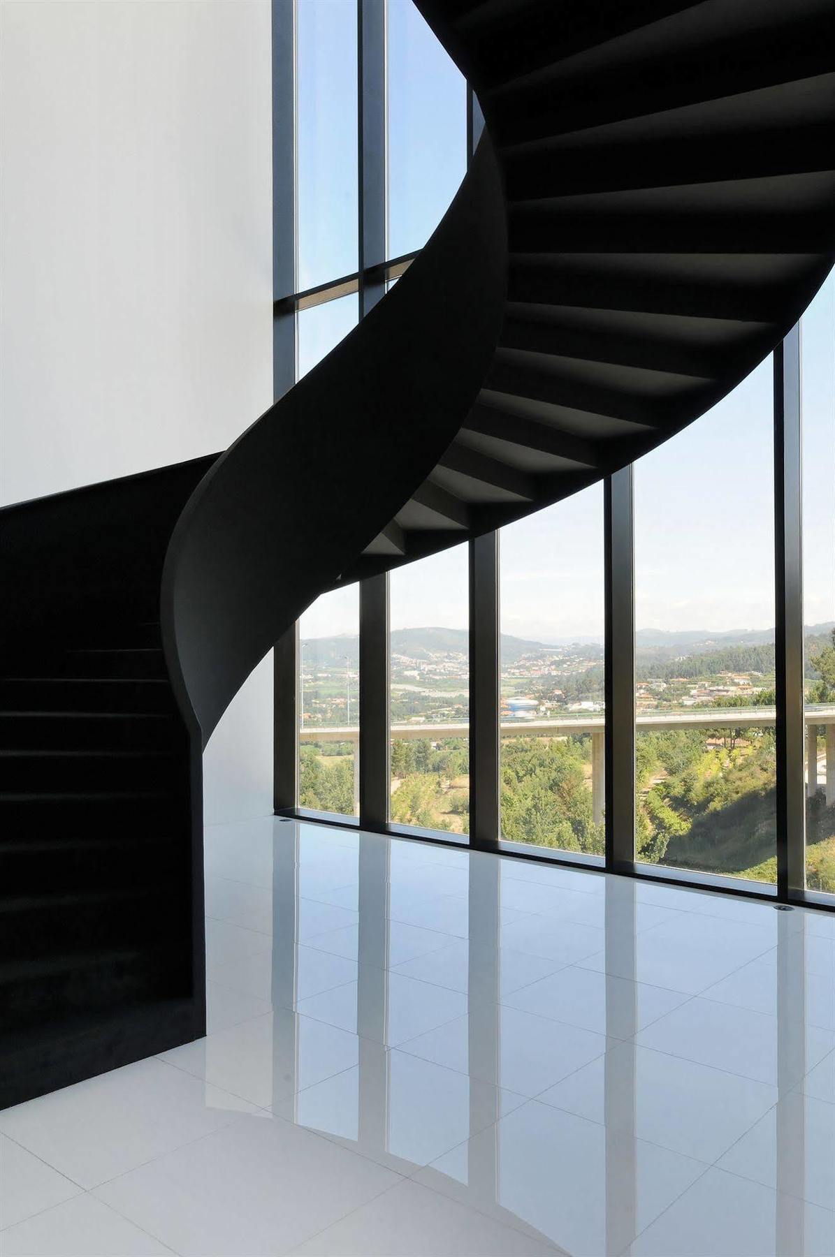 Open Village Sports Hotel&Spa Club Guimarães Exteriör bild